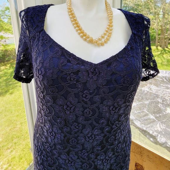 Joanna Hope Navy Blue Sheer Short Sleeve Lace Sweetheart Mermaid Maxi Dress - Picture 5 of 16